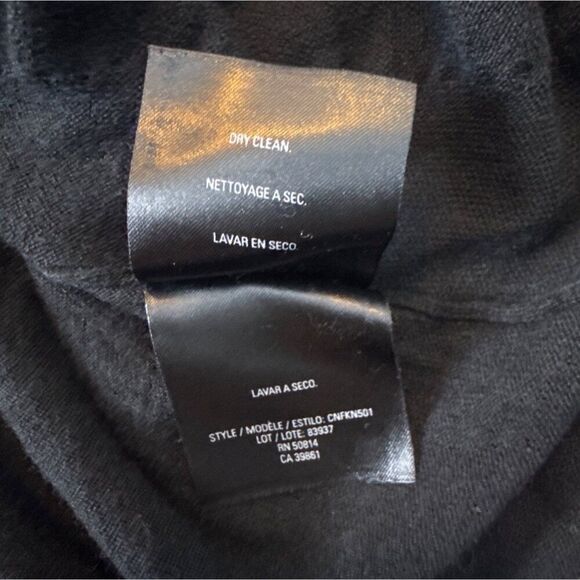 Elie Tahari Black Long Sleeve Button-Up Cardigan With Ruched Detail - Picture 6 of 6